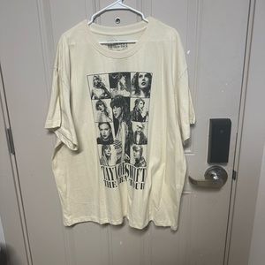 Taylor Swift Eras Tour Tee, never worn
